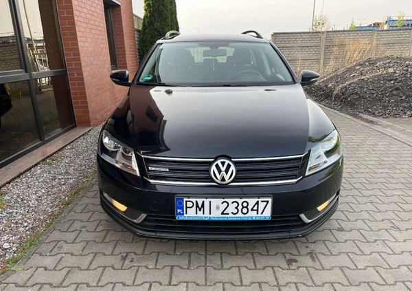 Volkswagen Passat cena 33000 przebieg: 288000, rok produkcji 2014 z Żary małe 254